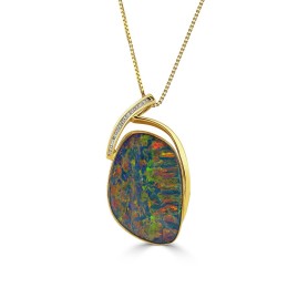 18ct Gold Large Opal Doublet & Diamond Pendant O 34.48 D 0.31ct