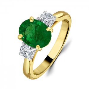 18ct Gold Oval Emerald & Diamond Ring E: 1.74 D: 0.41