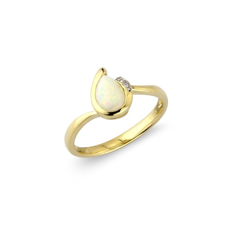 9ct Yellow Gold Opal Ring | Macintyres of Edinburgh