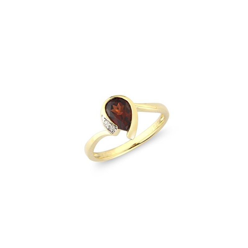 9ct Yellow Gold Pear Shaped Garnet & Diamond Ring