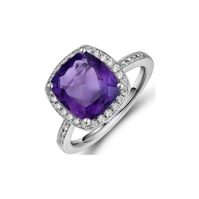 18ct White Gold Amethyst & Diamond Ring - A 3.72 D 0.28